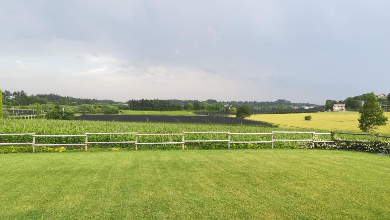 Agriturismo Le Ginestre Лацизе Екстериор снимка