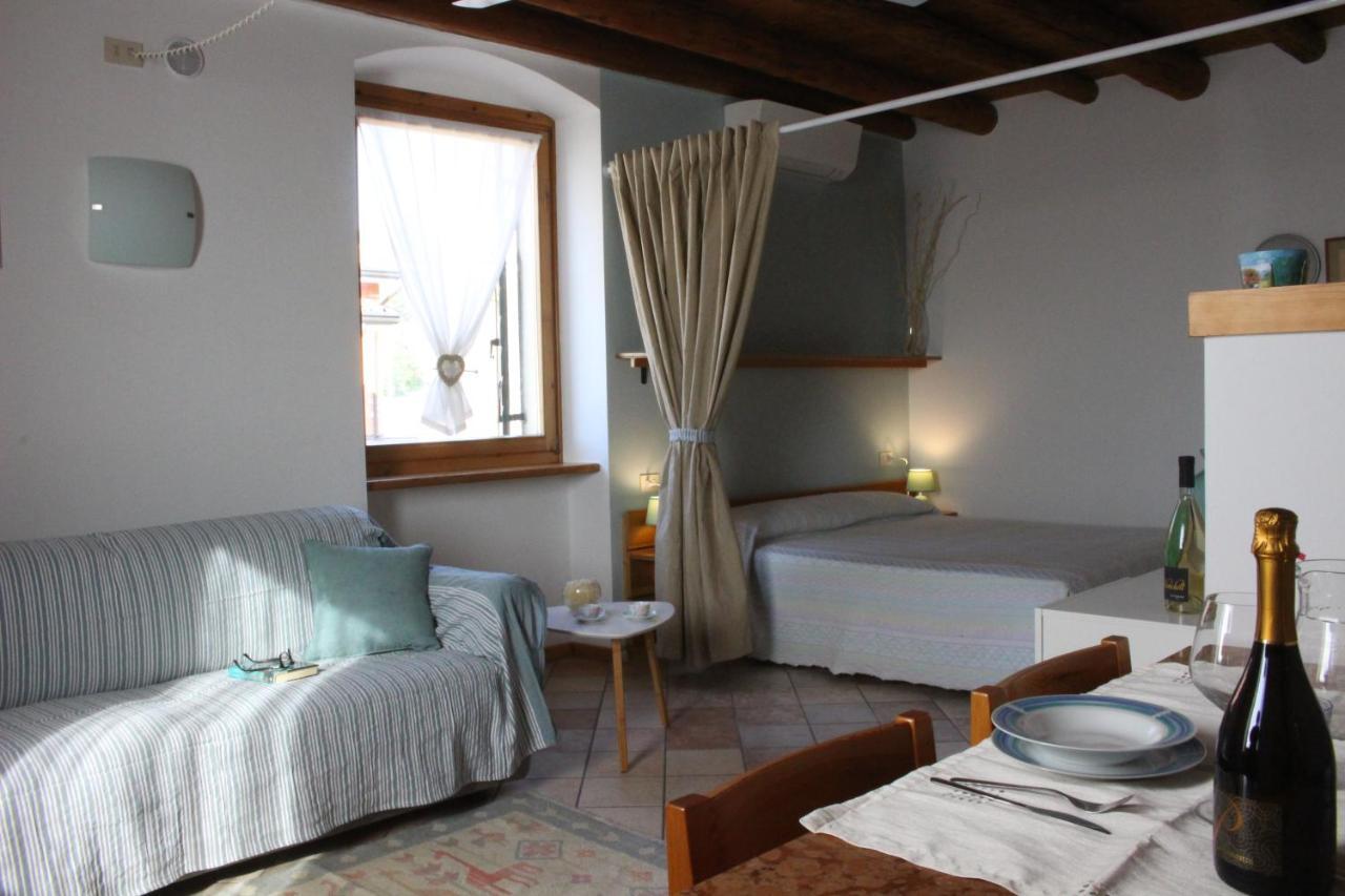 Agriturismo Le Ginestre Лацизе Екстериор снимка