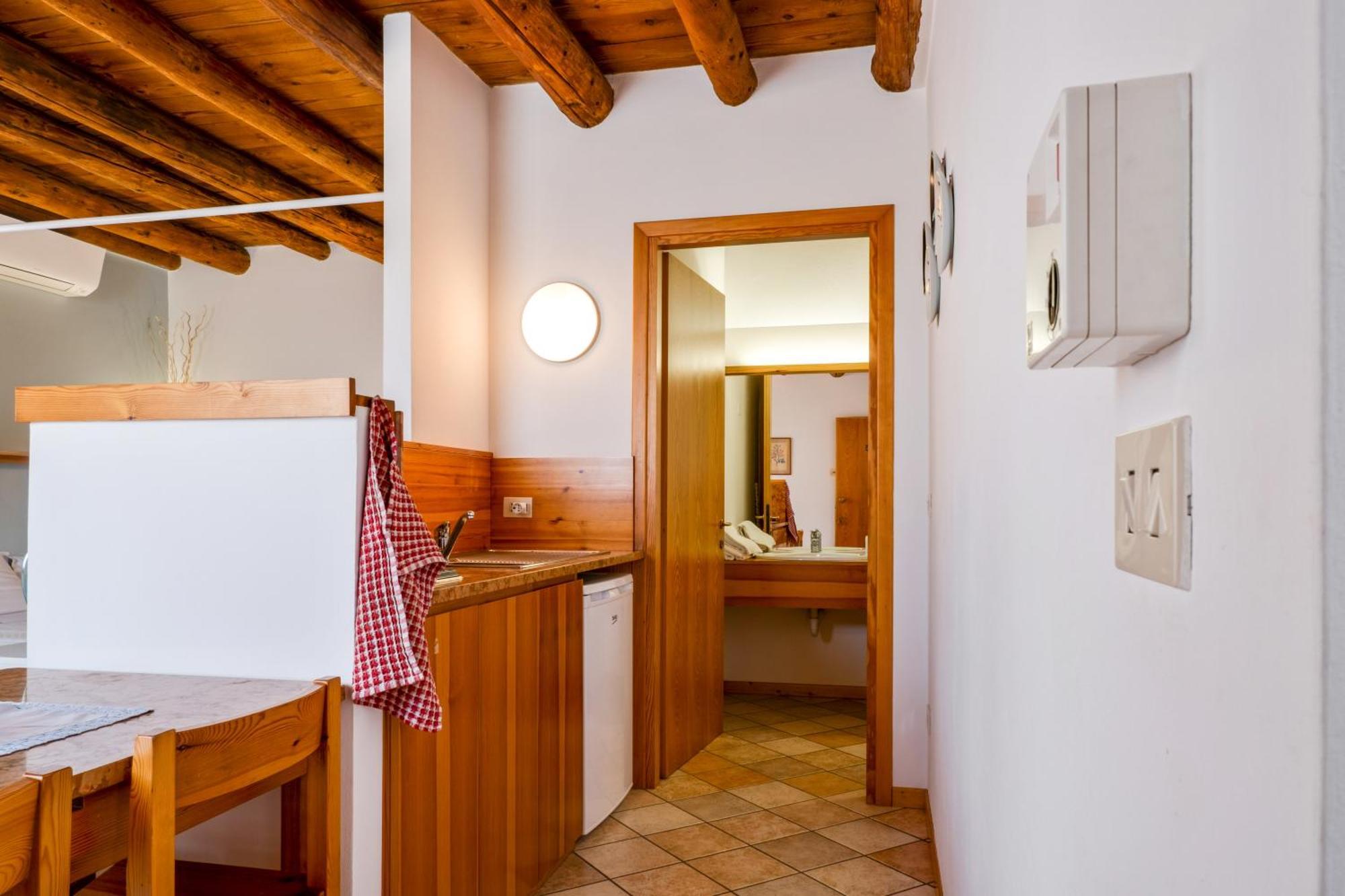 Agriturismo Le Ginestre Лацизе Екстериор снимка
